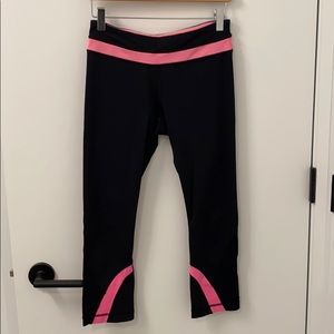 Lululemon size 6 cropped leggings